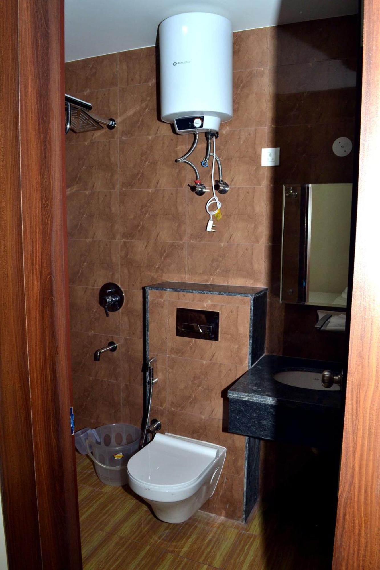 Hotel Shiva International Near By Igi Airport Nueva Delhi Exterior foto