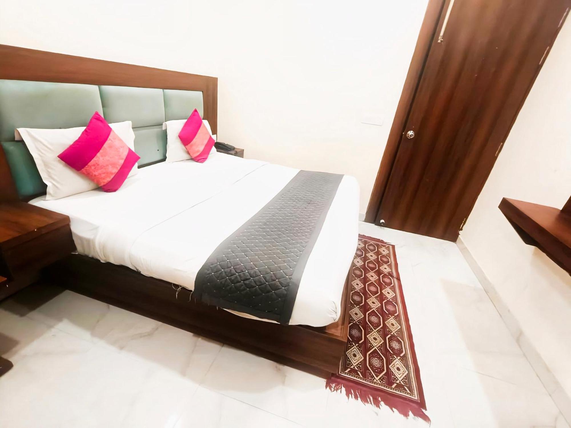 Hotel Shiva International Near By Igi Airport Nueva Delhi Exterior foto
